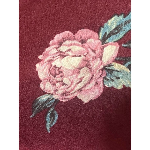 Cutout Floral Top - Picture 4 of 4